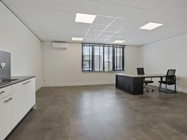 Stuwadoorstraat 37, Velsen-Noord