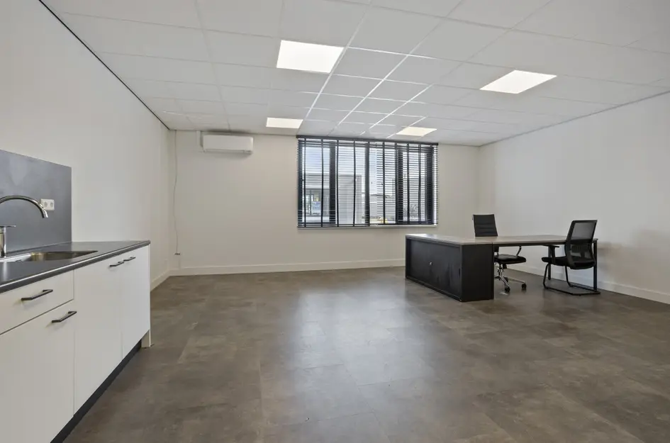 Stuwadoorstraat 37
