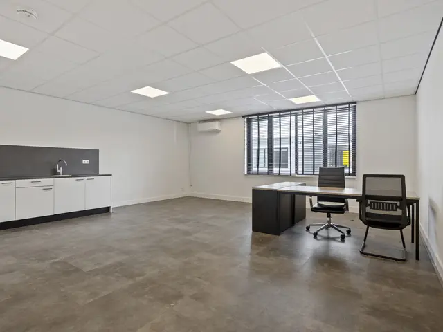 Stuwadoorstraat 37, Velsen-Noord