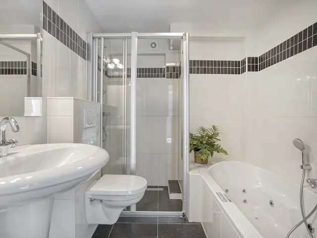 Ypesteinerlaan 87, HEILOO
