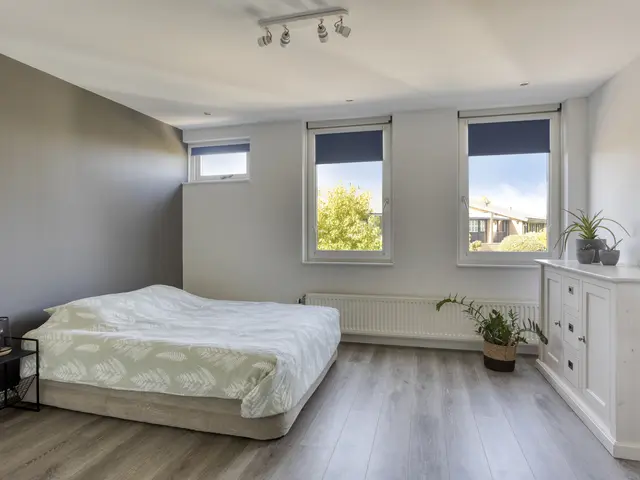Ypesteinerlaan 87, HEILOO