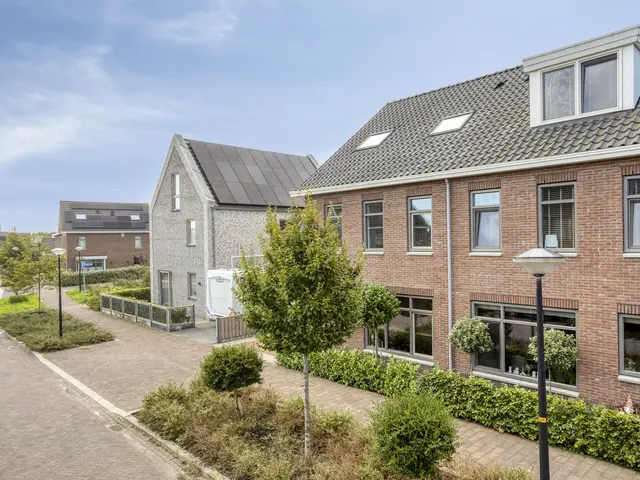 Koolmeesstraat 7, HEERHUGOWAARD
