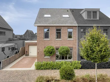 Koolmeesstraat 7