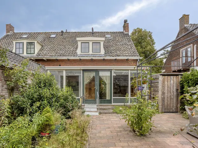Spoorlaan 13, HEILOO