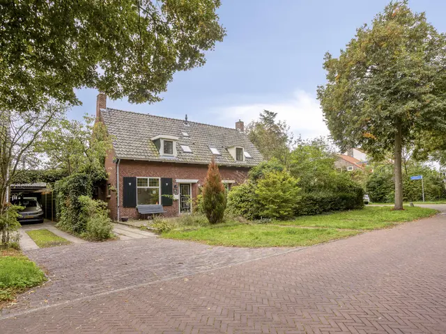 Spoorlaan 13, HEILOO