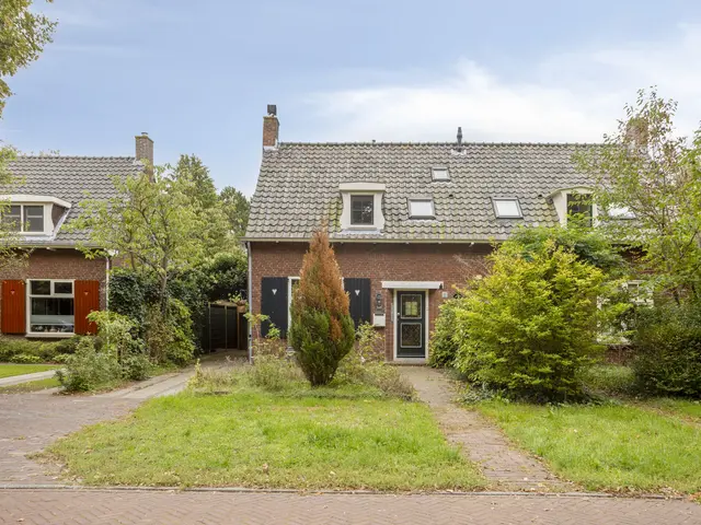 Spoorlaan 13, HEILOO