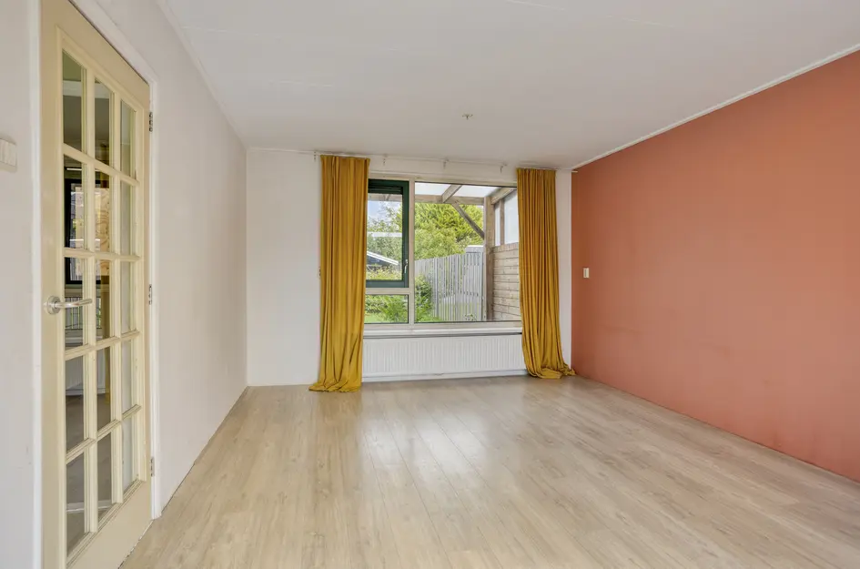 Raadhuisweg 23