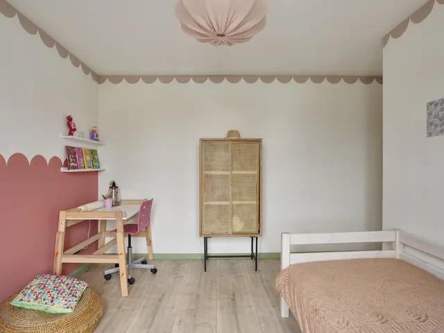 Spoorlaan 21, UITGEEST