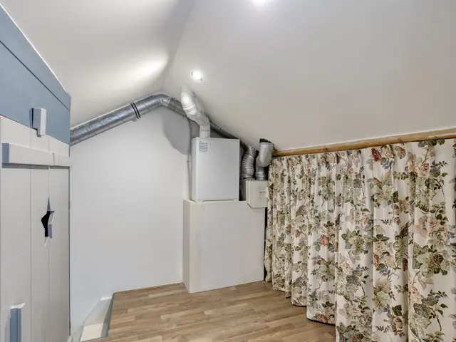 Spoorlaan 21, UITGEEST