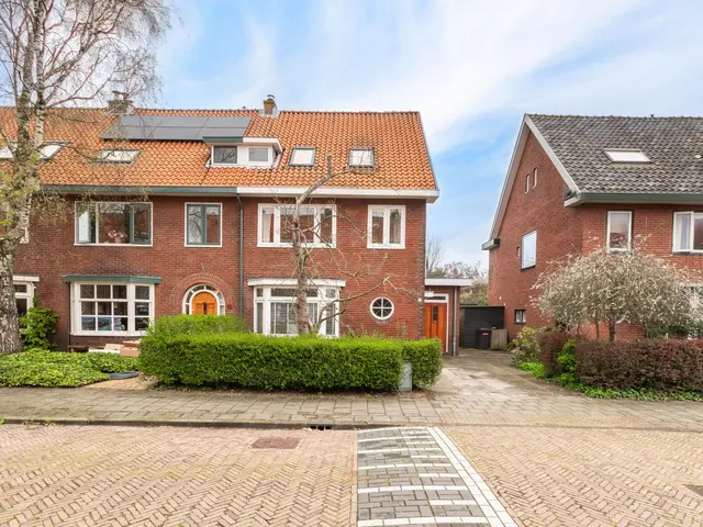 Prins Bernhardstraat 10, CASTRICUM