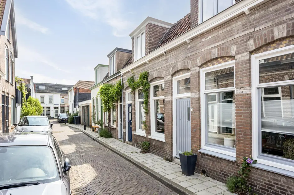 1e Landdwarsstraat 5