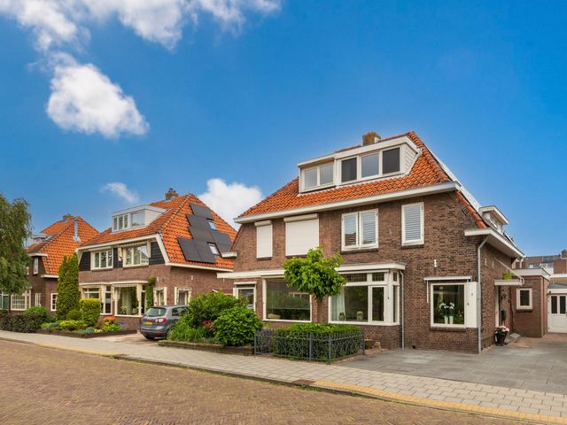 Torenstraat 9, CASTRICUM