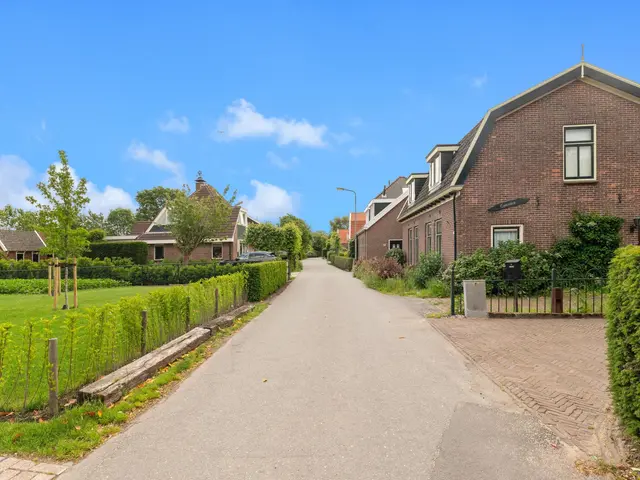 Assum 5, UITGEEST