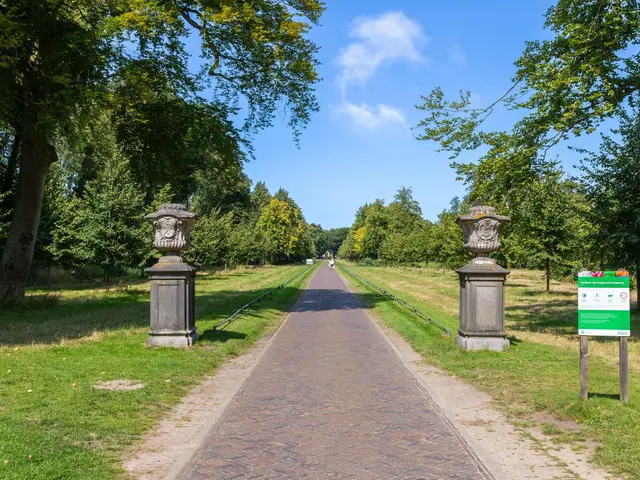 Jonkheer Geverslaan 7, HEEMSKERK