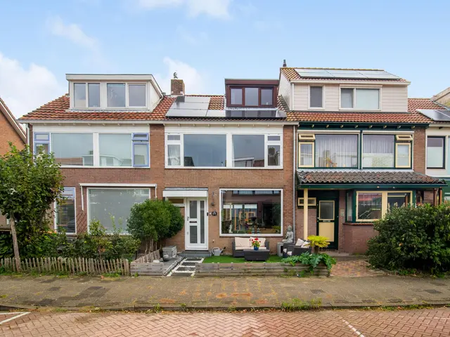 Goudenregenlaan 16, CASTRICUM