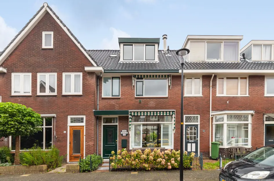 Strick van Linschotenstraat 45