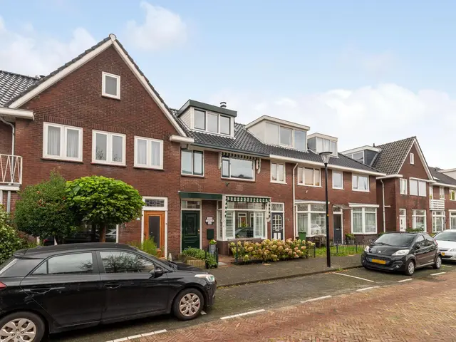 Strick van Linschotenstraat 45, BEVERWIJK