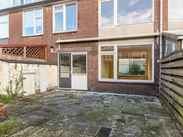 Peelstraat 22, BEVERWIJK