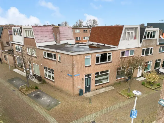 Grensstraat 44, BEVERWIJK