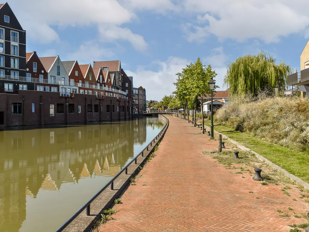 Passage 43, Spijkenisse