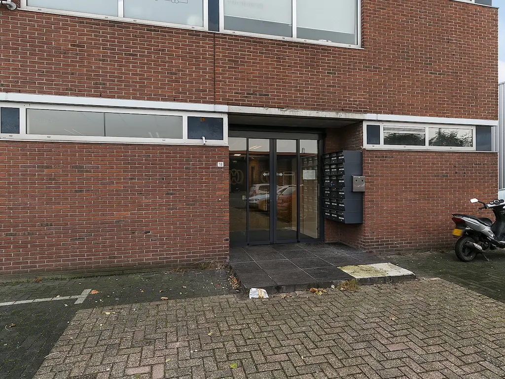 Puntweg 18, Spijkenisse