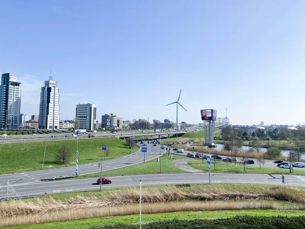 K.P. van der Mandelelaan 100, Rotterdam