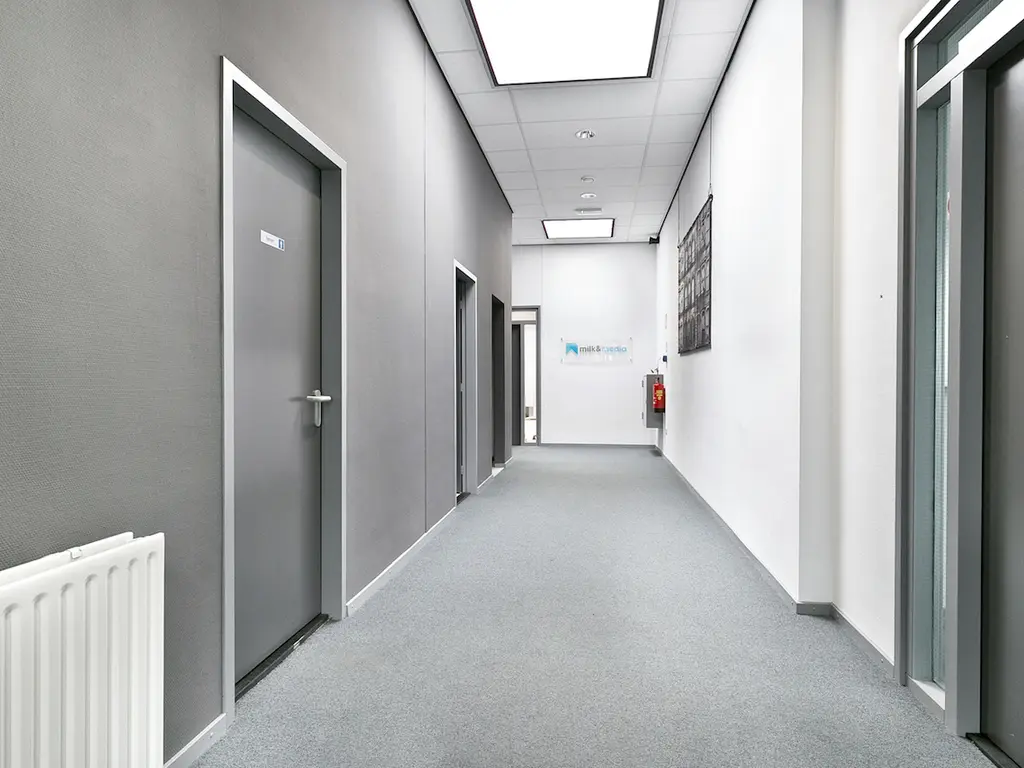 Edisonweg 2F, Spijkenisse