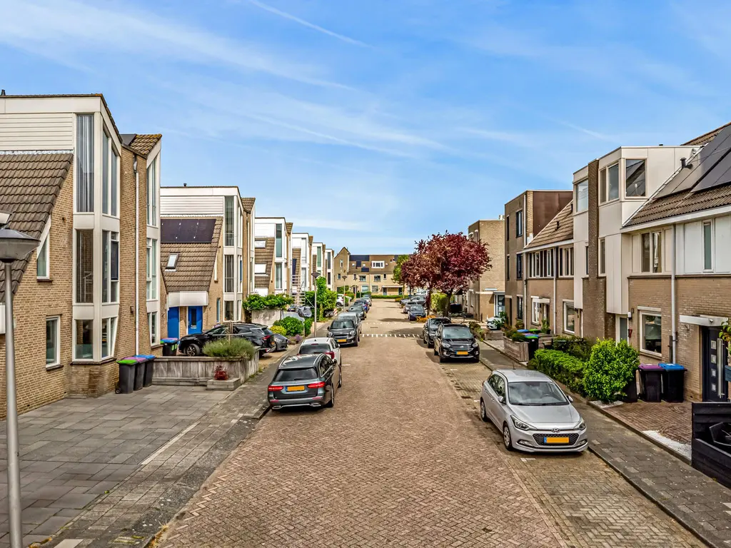Annette Versluys-Poelmanstraat 17, SPIJKENISSE