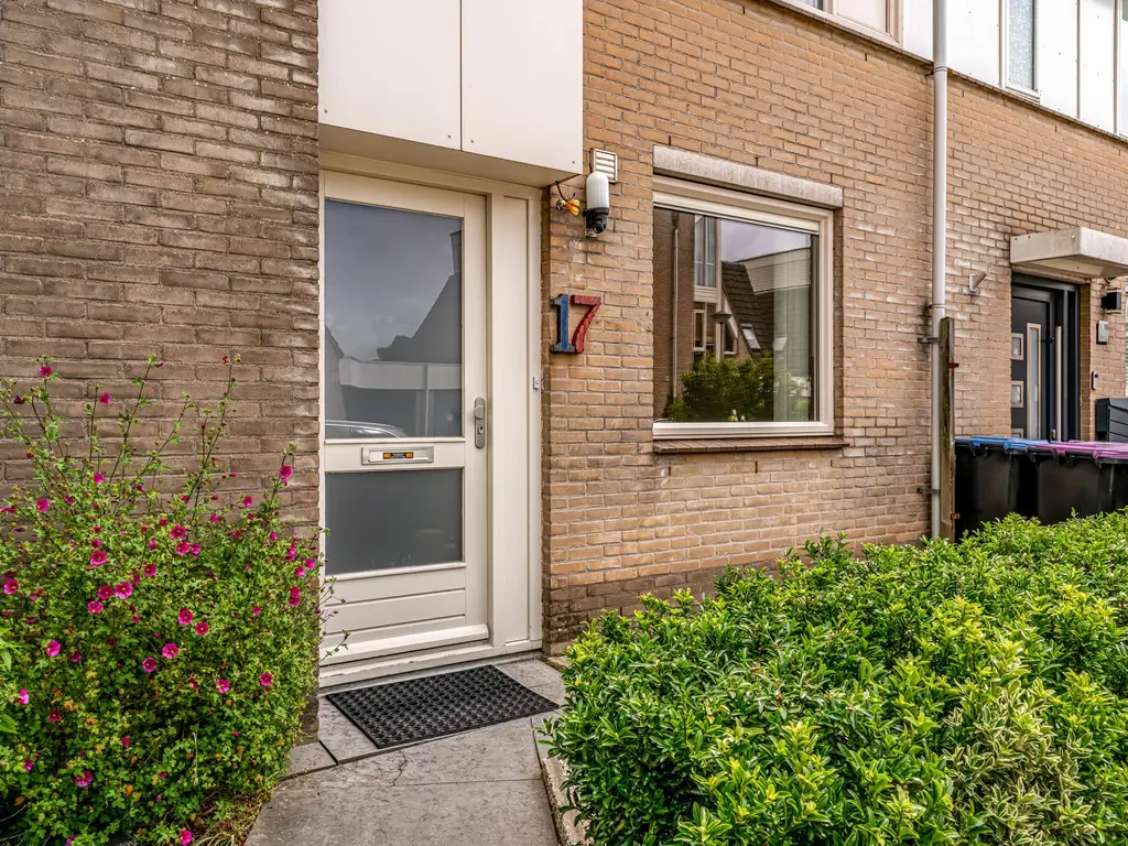 Annette Versluys-Poelmanstraat 17, SPIJKENISSE