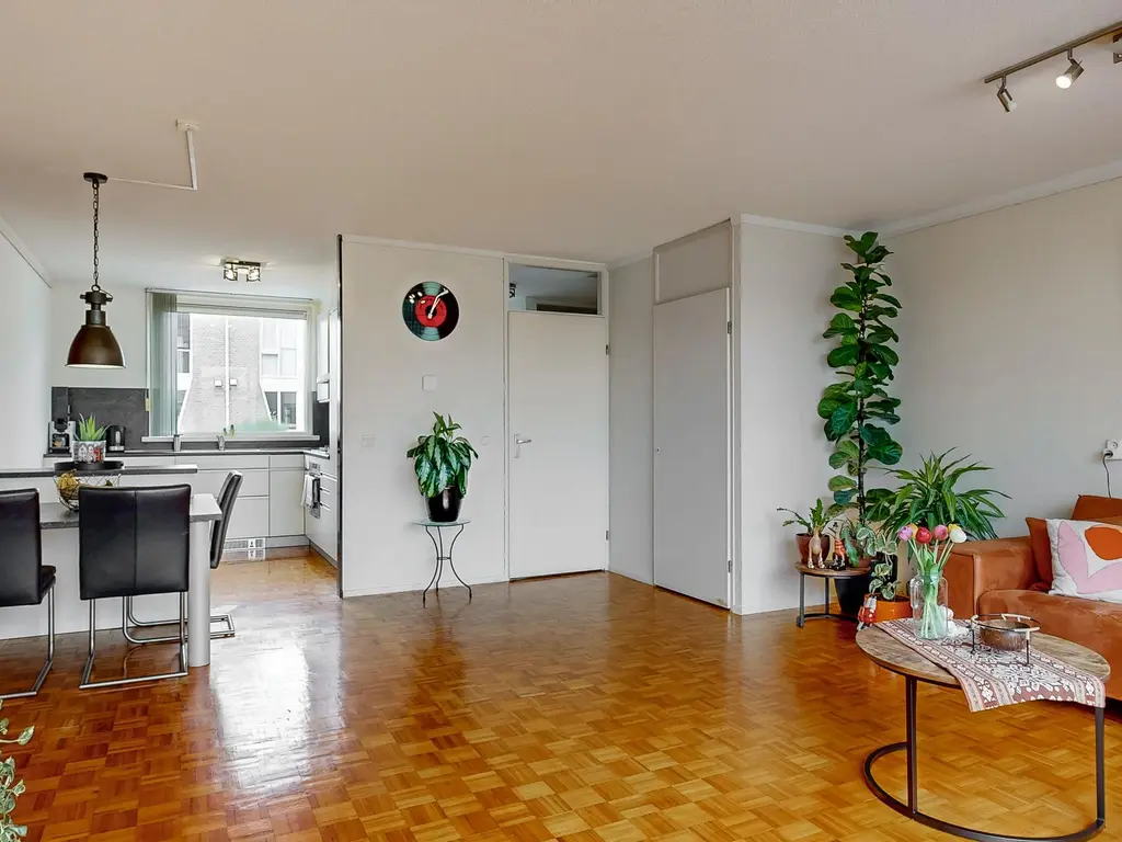 Annette Versluys-Poelmanstraat 17, SPIJKENISSE