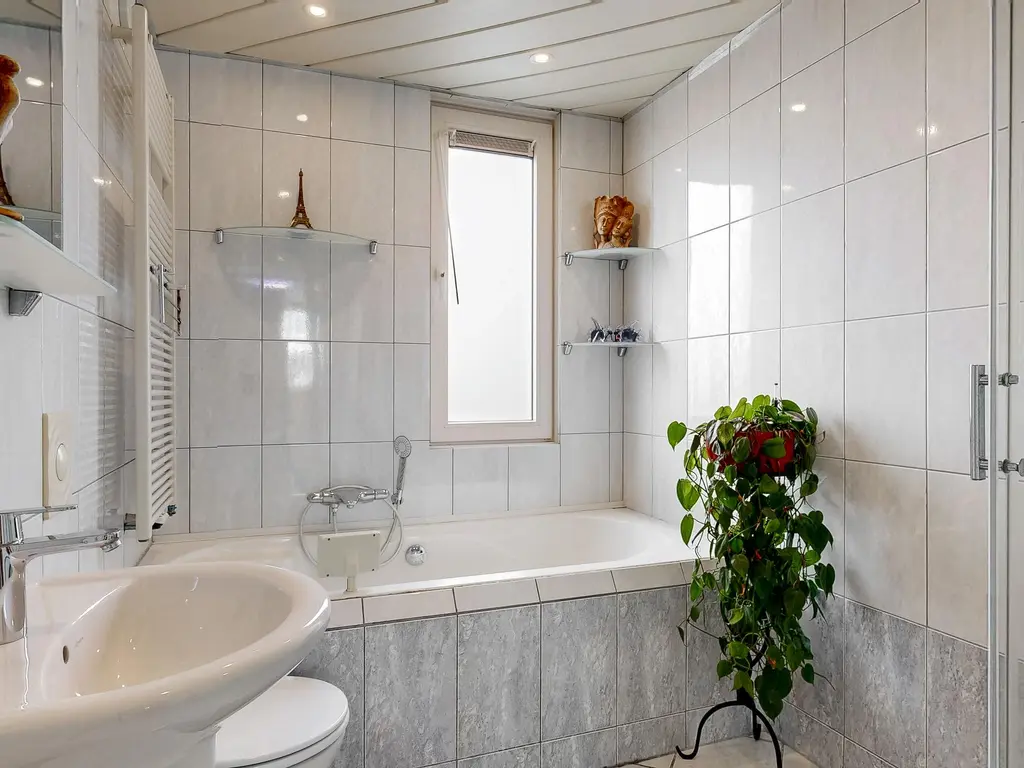 Annette Versluys-Poelmanstraat 17, SPIJKENISSE