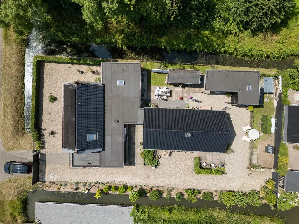 Oude Veerdam 10, ZUIDLAND