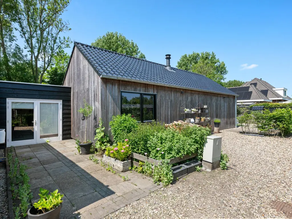 Oude Veerdam 10, ZUIDLAND