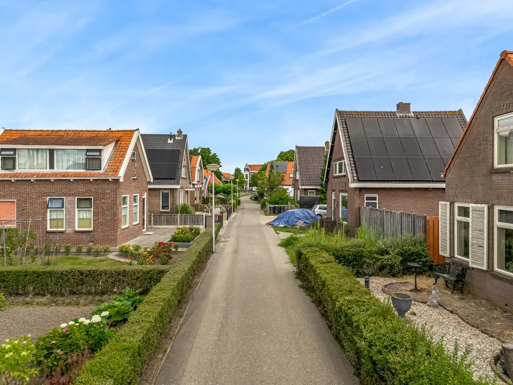 Schoollaan 10, HEKELINGEN