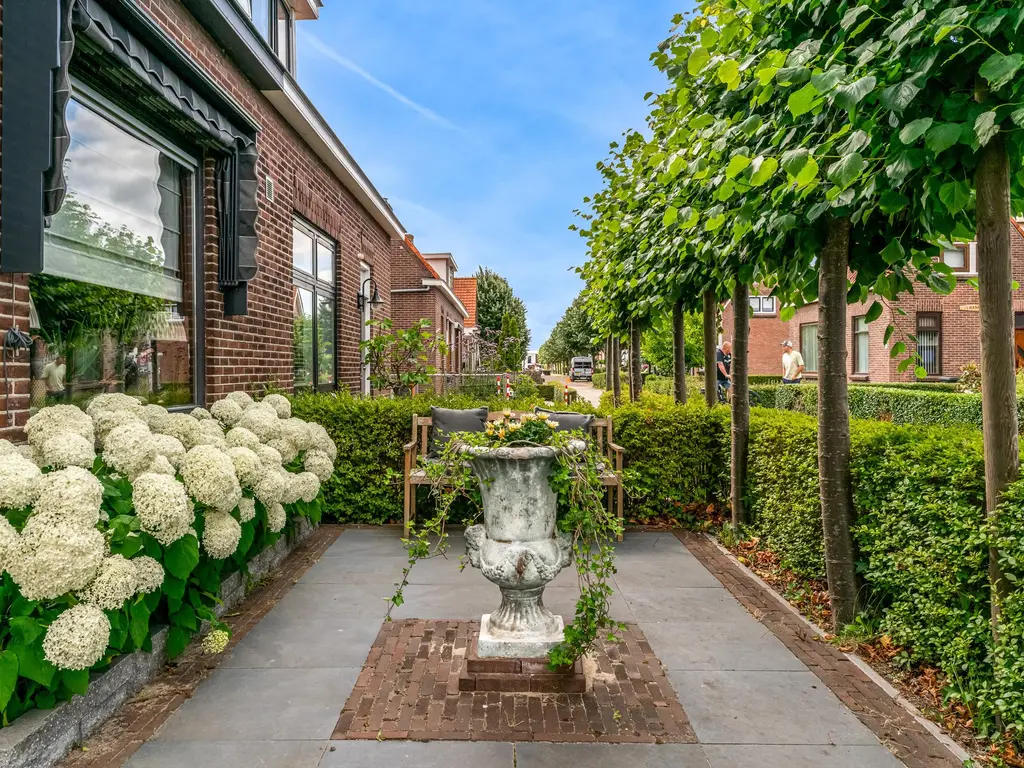 Schoollaan 10, HEKELINGEN