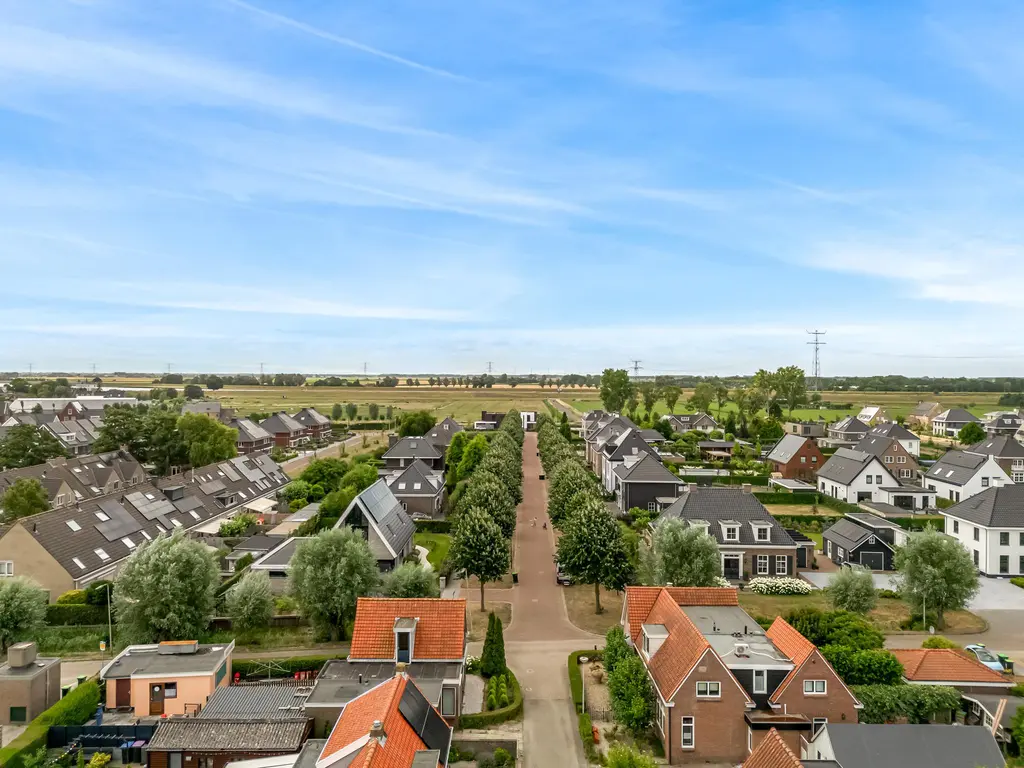 Schoollaan 10, HEKELINGEN