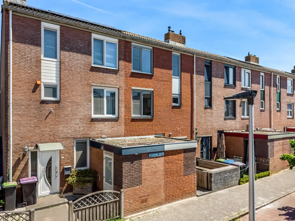 Dilledonk-Noord 3, SPIJKENISSE