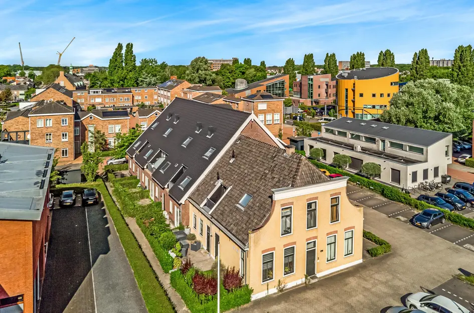 Stationsstraat 18