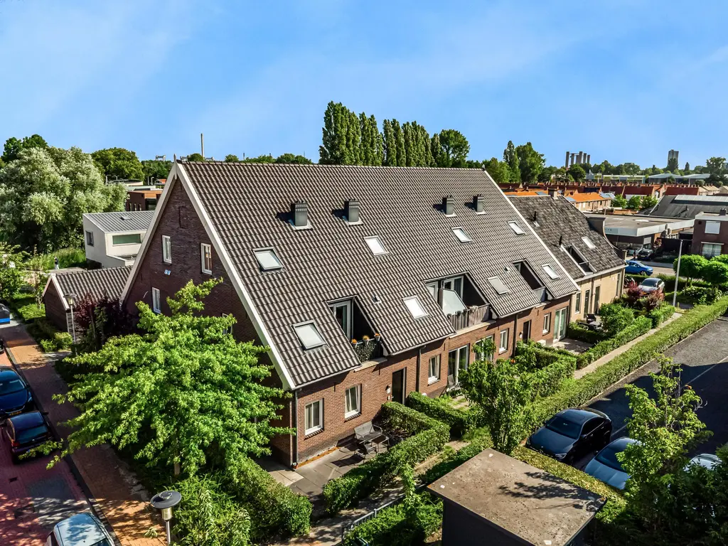 Stationsstraat 18, SPIJKENISSE