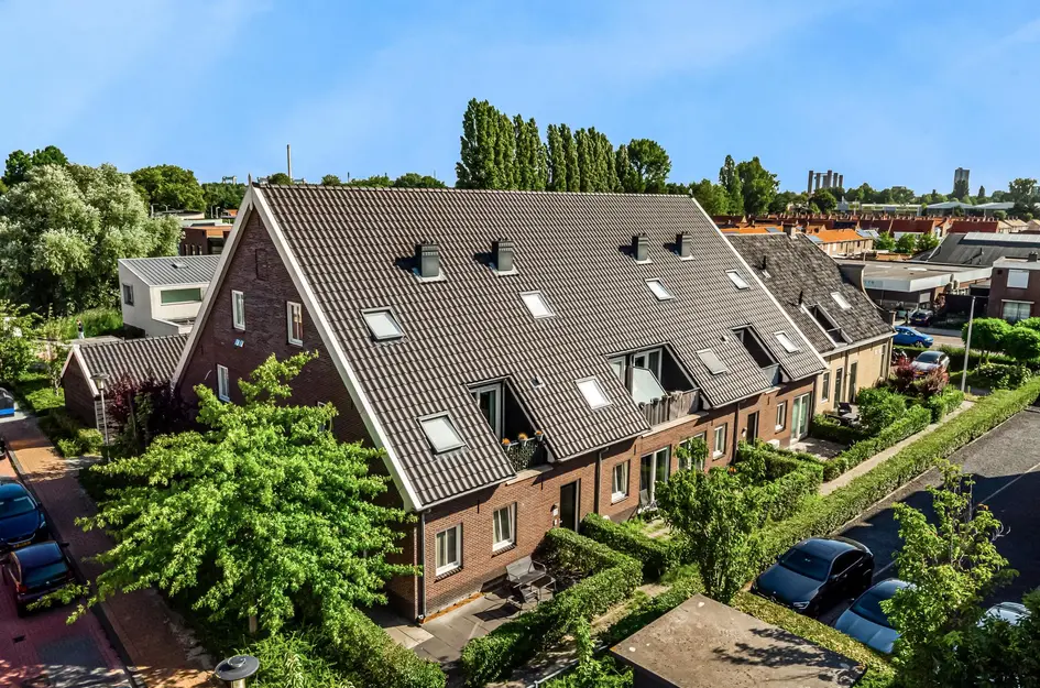 Stationsstraat 18