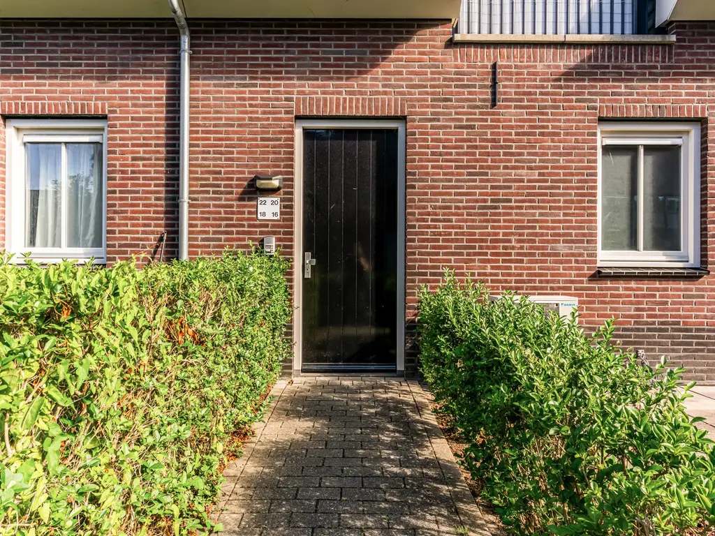 Stationsstraat 18, SPIJKENISSE