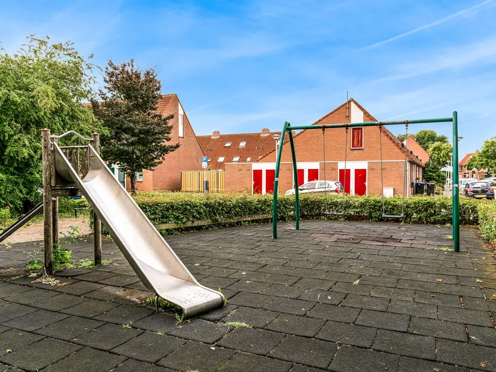 Smelegras 8, SPIJKENISSE