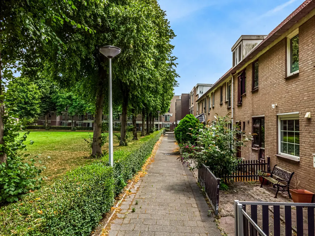 Borstelgras 58, SPIJKENISSE