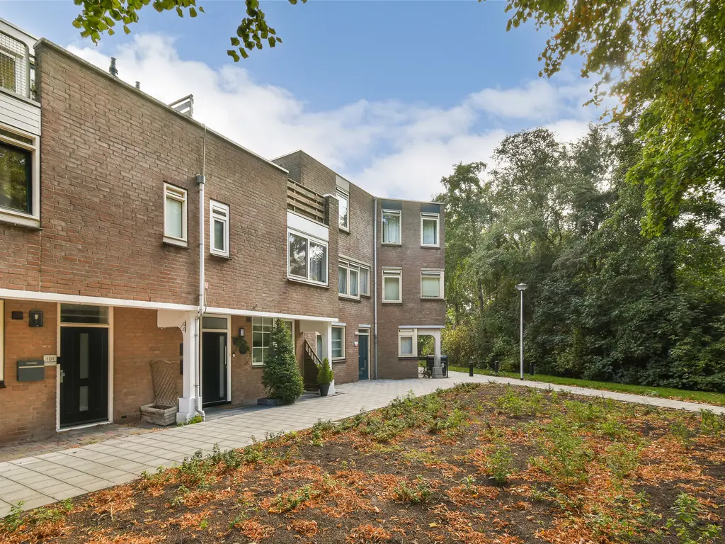 Schrijnwerker 103, SPIJKENISSE