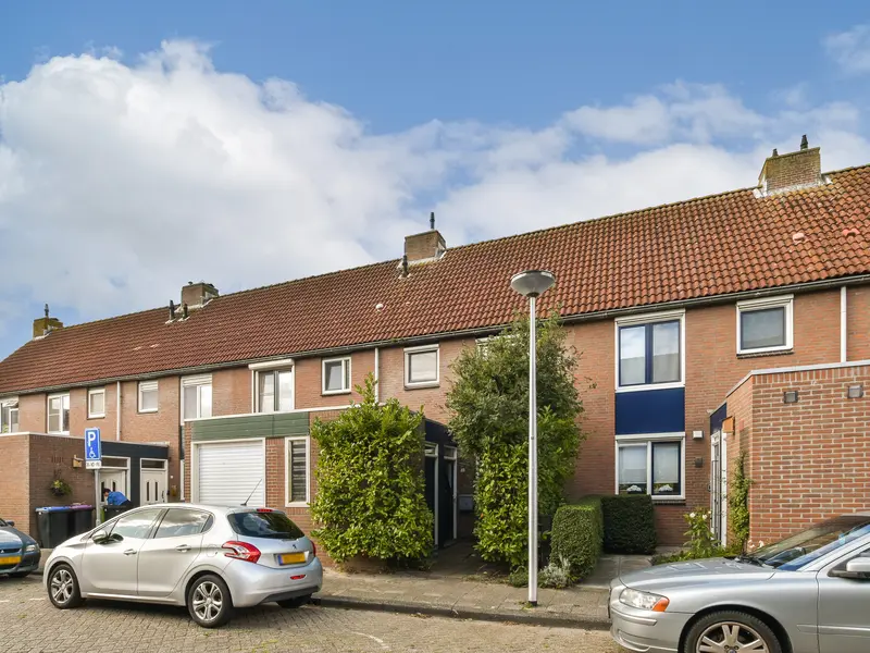 Raaigras 10, SPIJKENISSE