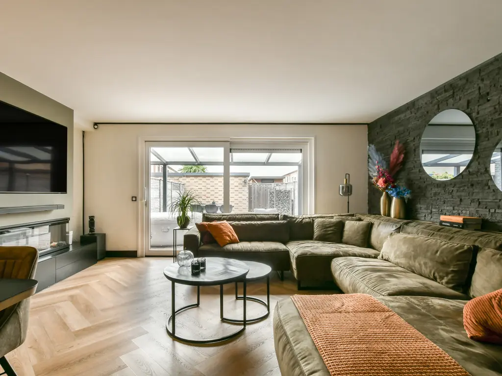 Else van der Banstraat 25, SPIJKENISSE