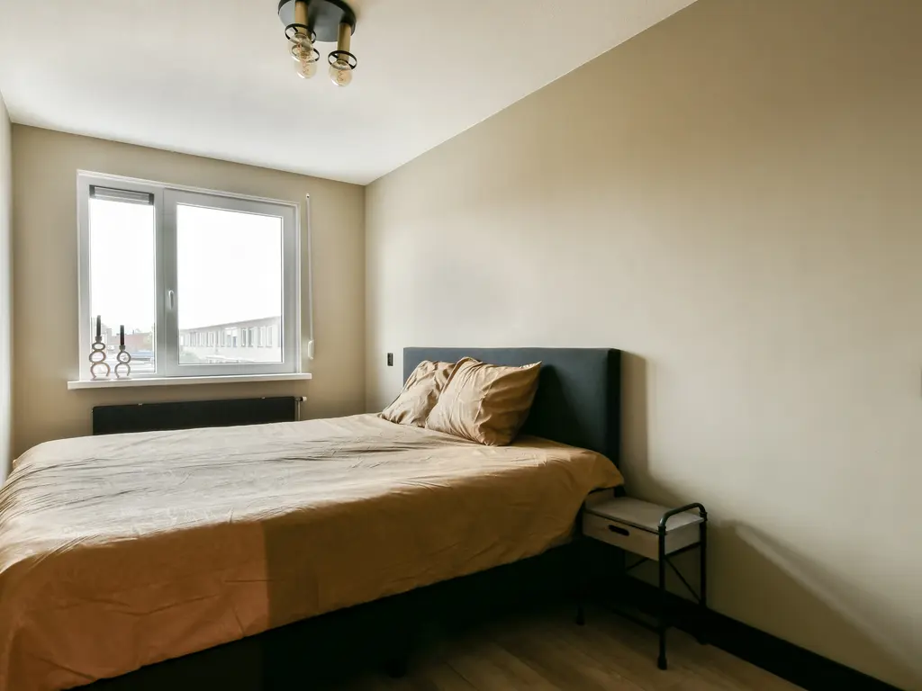 Else van der Banstraat 25, SPIJKENISSE