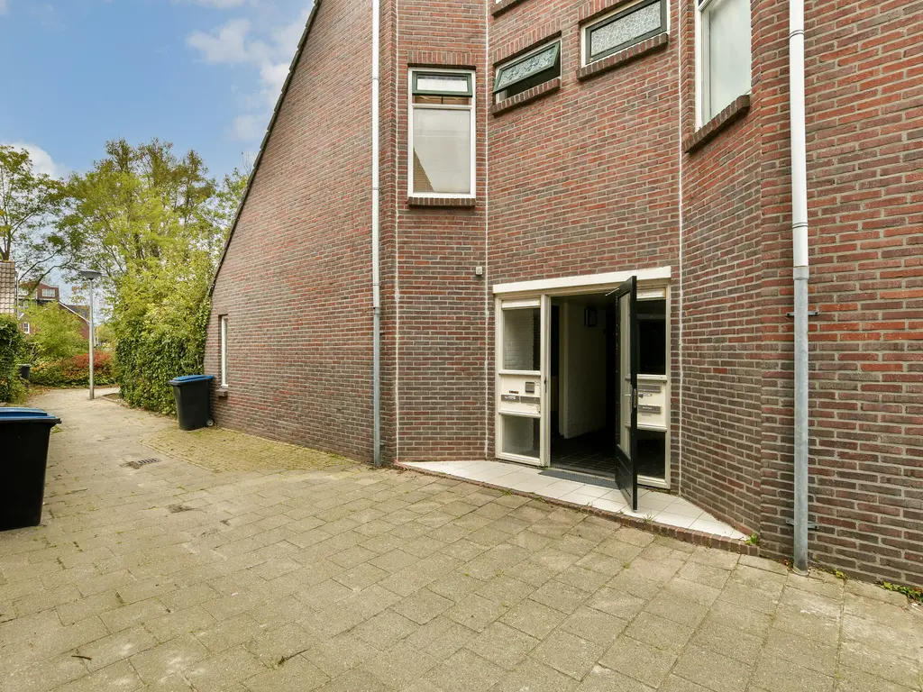 Molbord 22, HELLEVOETSLUIS