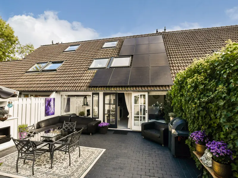 Molbord 22, HELLEVOETSLUIS