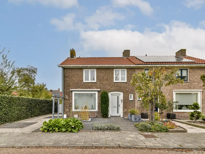 Glacisweg 47, HELLEVOETSLUIS